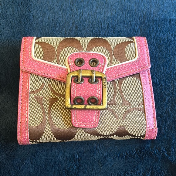 Coach Handbags - Coach Bifold wallet